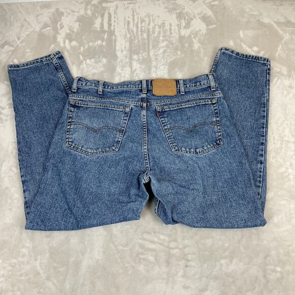 VTG Levis 550 Jeans Mens 40x32 Blue Denim Americana Classic Dadcore Y2K Workwear - Picture 1 of 11